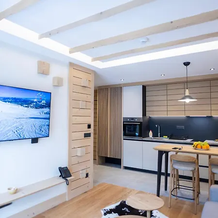 Biancaneve ヤホリナ